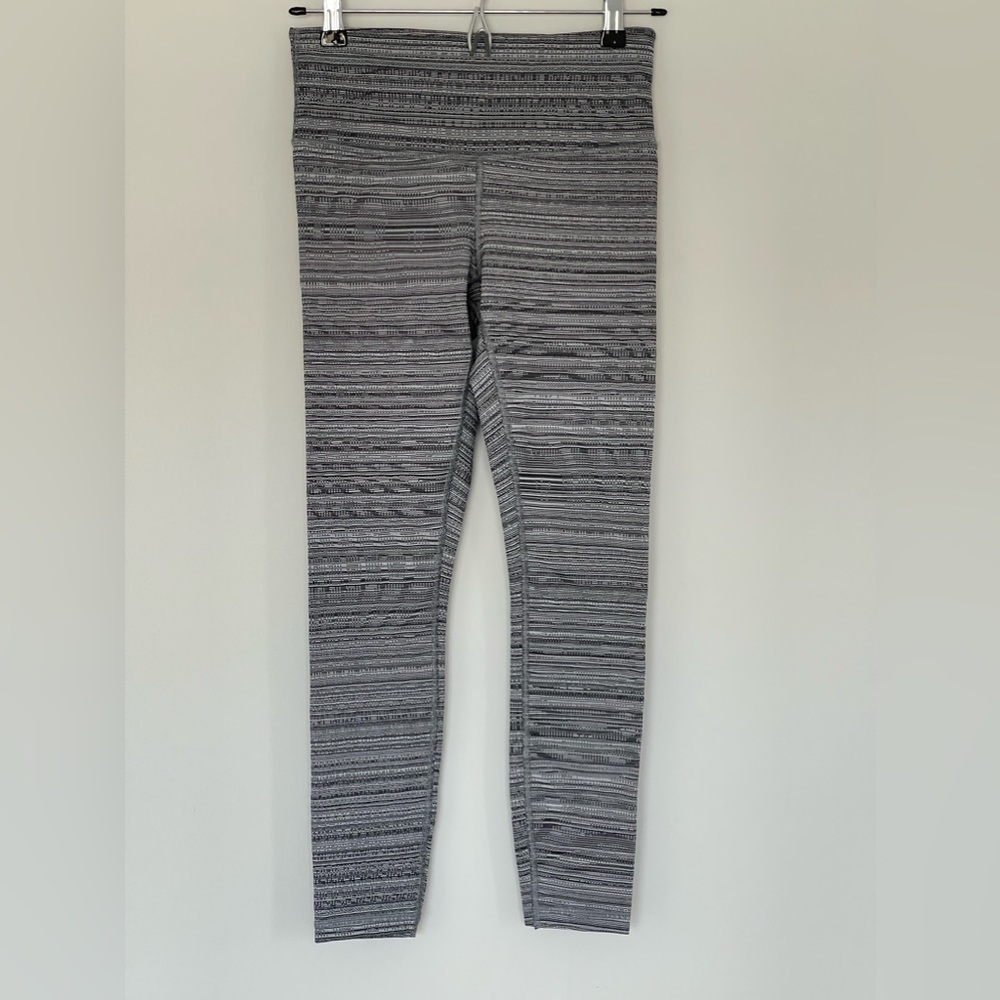 Athleta XS‎ Athletic Jaquard Chatutanga Mid Rise Ankle Yoga Pants Leggings